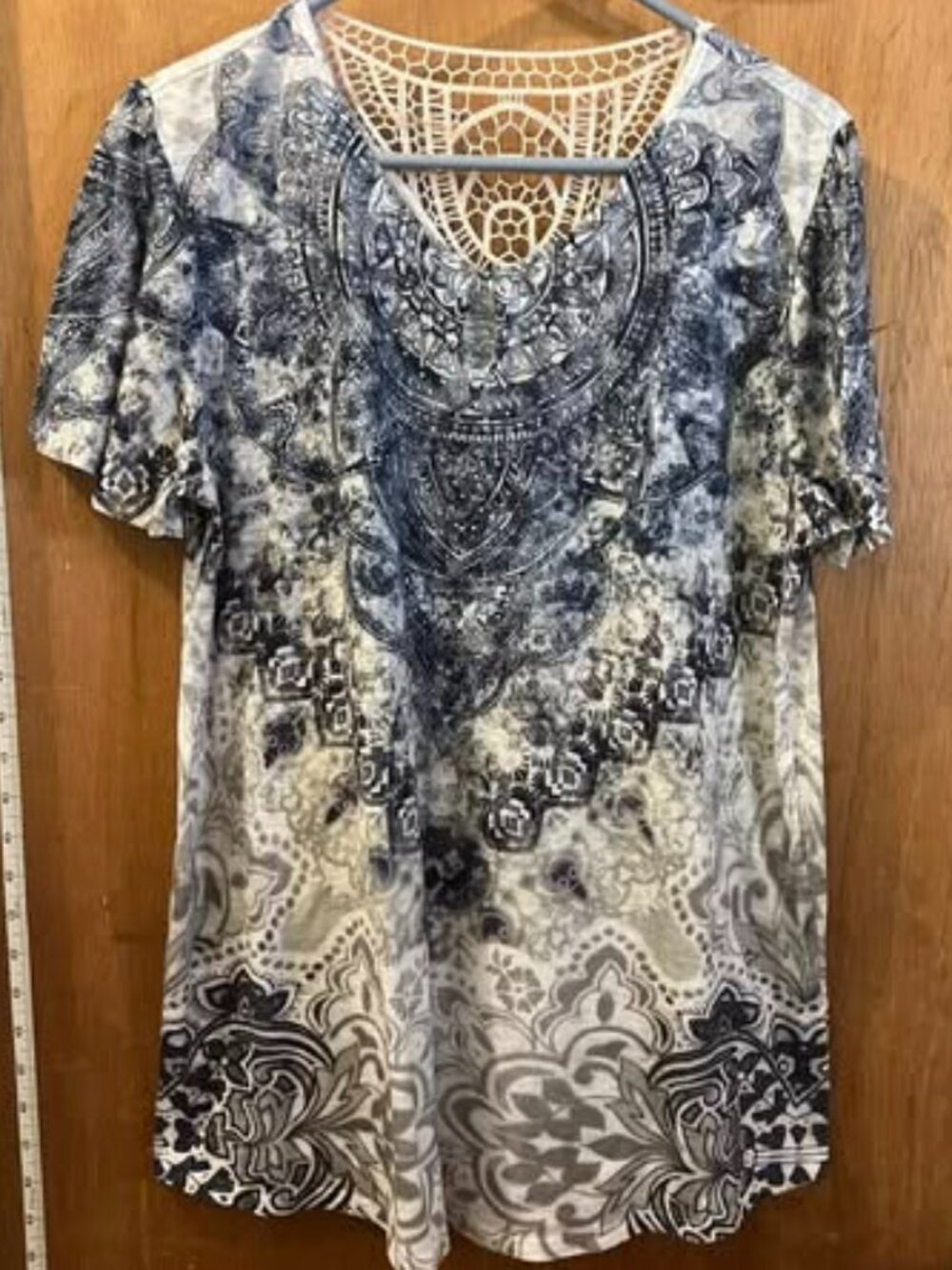 Size L(12/14) - Time & Tru - Gray and Blue Tone Short Sleeve Pullover Blouse